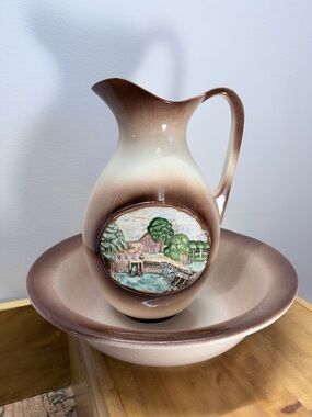 10” x 6” Vintage Brown & Cream Decorative Pitcher and Basin Set - 🖼️ 1985